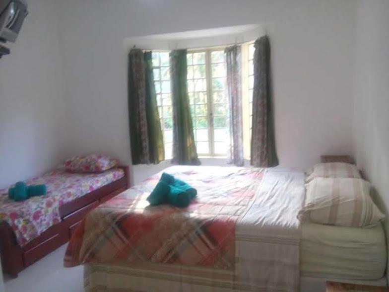 Sitio Girassol Hostel Каконде Екстериор снимка